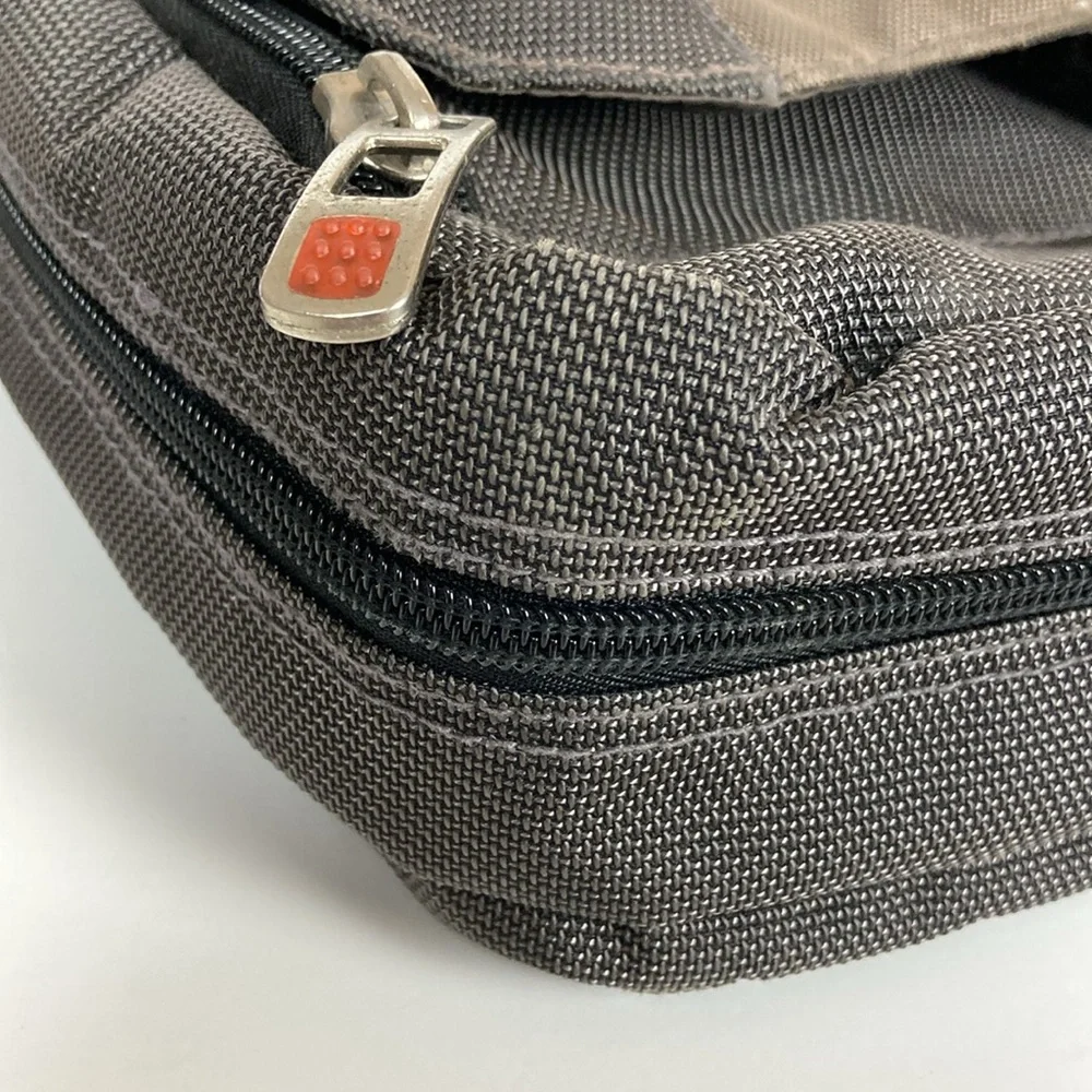 Eddie Bauer Messenger Commuter Travel Bag